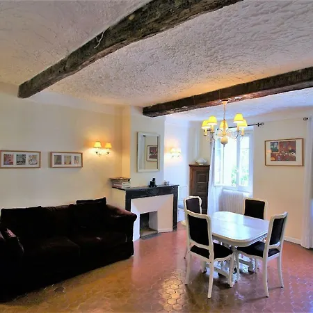 Atypical In The Old Town Villa Le Cannet